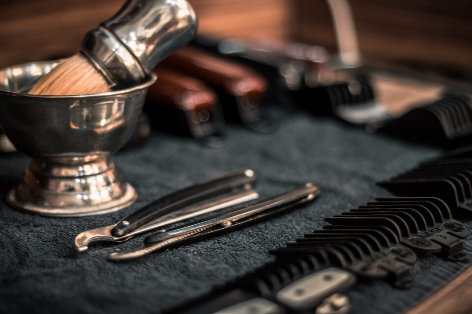 Straight razor and brush on the counter